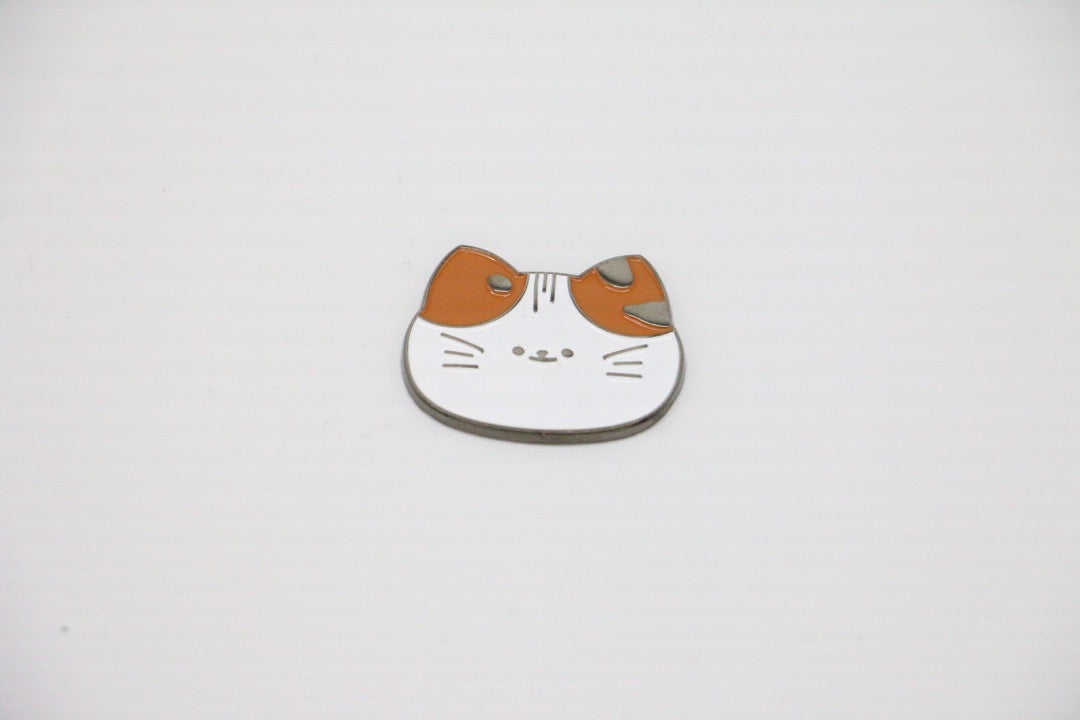 Calico cat refrigerator magnet